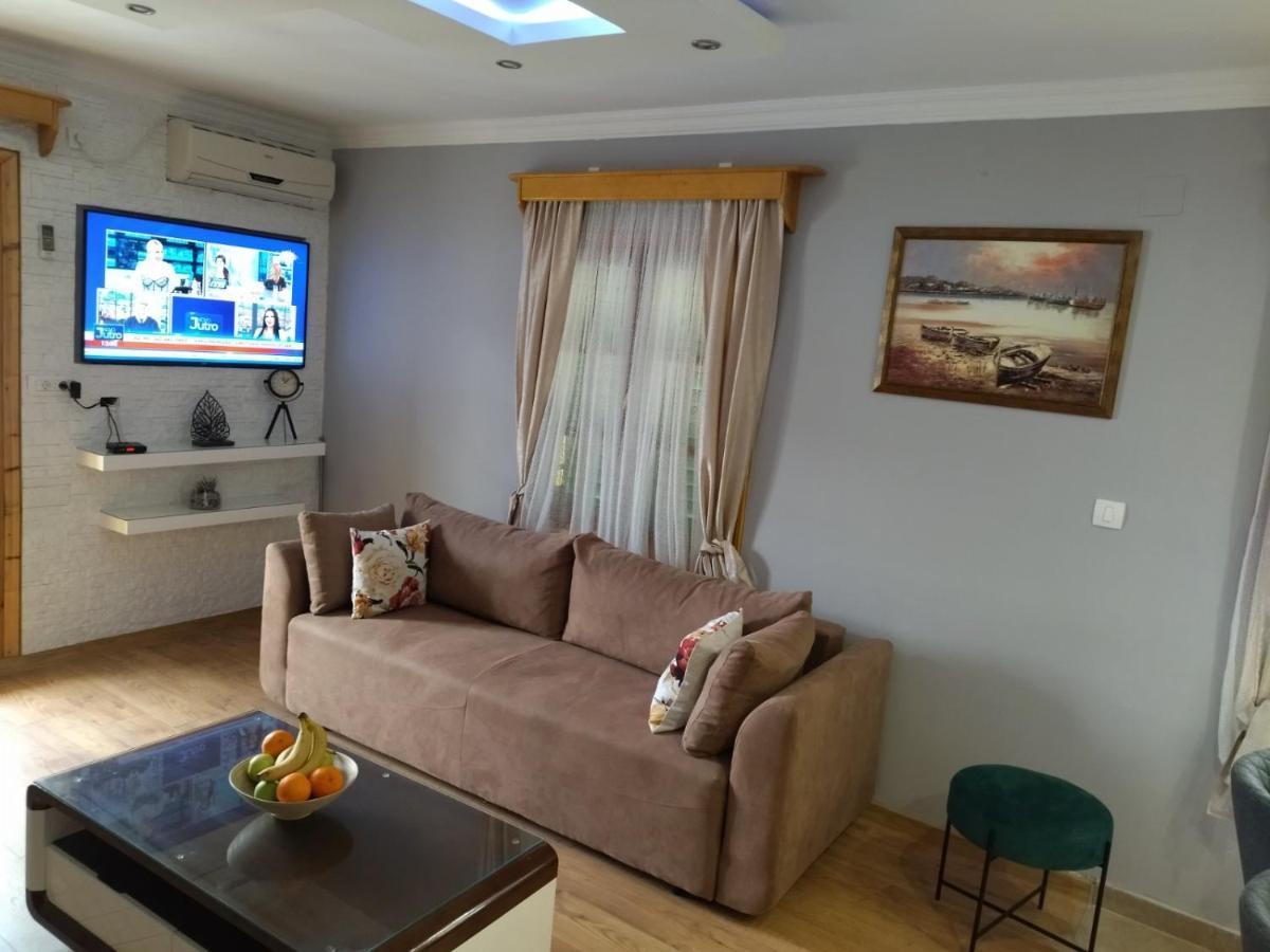 Apartment Ksenija Kotor Buitenkant foto