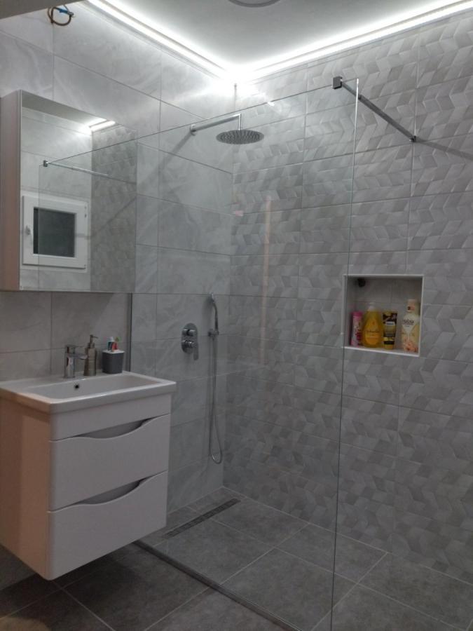 Apartment Ksenija Kotor Buitenkant foto